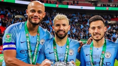 City to unveil Silva, Kompany statues before Arsenal game (TWITTER)