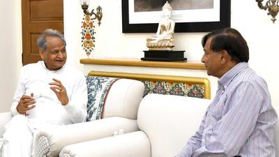 Chief minister Ashok Gehlot with Arcelor Mittal chairman LN Mittal at his residence on Sunday. (Sourced)