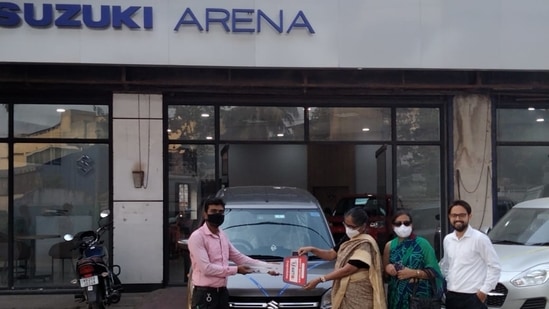 Maruti prevented its dealers from offering additional discounts to customers.