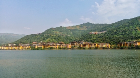 Lavasa, Maharashtra: This scenic location surrounded by lush green hills of Lavasa will surely leave you and your guests breathless. Do add this to your wedding destination bucket list if you stay in Maharashtra or nearby areas.(Unsplash)