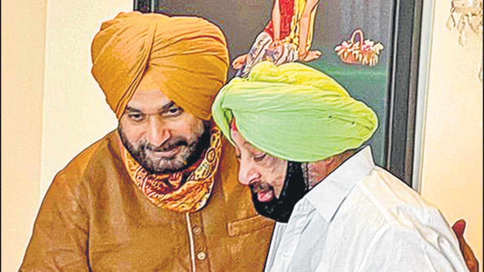 Singh, Sidhu aides spar as Punjab crisis deepens