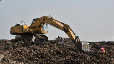 Deonar dumping ground. Deonar dumping ground.