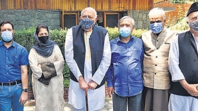 Tuesday’s meeting comes days after the PAGD on August 5 held a discussion on the second anniversary of the abrogation of Article 370 by the Centre and the bifurcation of Jammu and Kashmir into a UT. (HT file photo) Tuesday’s meeting comes days after the PAGD on August 5 held a discussion on the second anniversary of the abrogation of Article 370 by the Centre and the bifurcation of Jammu and Kashmir into a UT. (HT file photo)