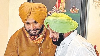 Sidhu was not present at the meeting but the leaders said they will discuss the matter with him before leaving for Delhi. Sidhu was not present at the meeting but the leaders said they will discuss the matter with him before leaving for Delhi.