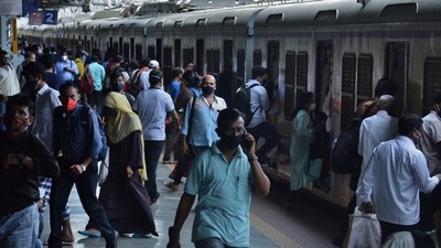 The Delta variant has been detected in 128 swab samples in Mumbai. (Praful Gangurde/HT Photo)