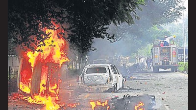 Police record shows that 29 buildings were damaged, 74 vehicles including two fire brigades were set ablaze, three OB vans, one school bus and 57 vehicles, including one ambulance, were vandalised. (HT FILE PHOTO) Police record shows that 29 buildings were damaged, 74 vehicles including two fire brigades were set ablaze, three OB vans, one school bus and 57 vehicles, including one ambulance, were vandalised. (HT FILE PHOTO)