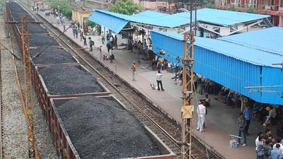 Thirteen wagons of a goods train carrying coal derailed on the Tilaiya-Rajgir rail section of the Danapur division. (Representative image)