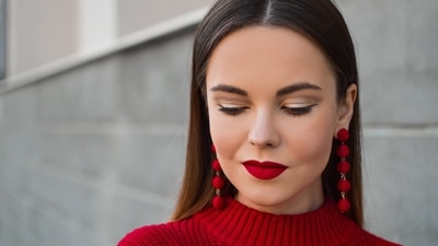 Switch to powder formulas during the rainy season to avoid excess greasiness on your face. (Unsplash)