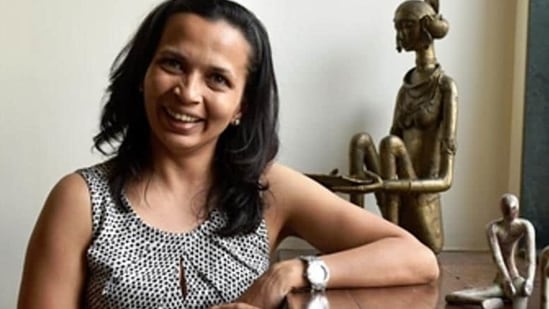 Rujuta Diwekar at her office in Khar.(Photo: Vidya Subramanian/HT) Rujuta Diwekar at her office in Khar.(Photo: Vidya Subramanian/HT)