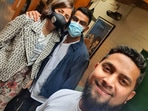 Anushka Sharma and Virat Kohli pose with the chef. Anushka Sharma and Virat Kohli pose with the chef.