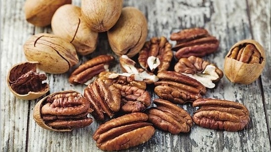 Pecan-enriched diet can reduce cholesterol? Here's what study says(Shutterstock)