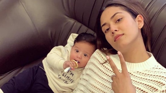 Mira Rajput with her son Zain. Mira Rajput with her son Zain.
