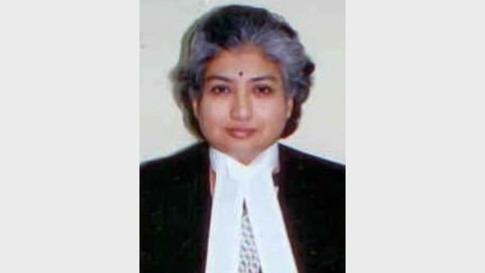 Centre clears names of nine judges for SC