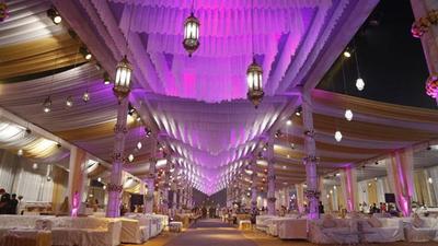 Punjabis weddings are elaborate, luxurious affairs. This gang, however, entered into these marriages only to blackmail and loot families; they threatened the groom and his families with registration of false cases of rape, etc. (HT FILE PHOTO)