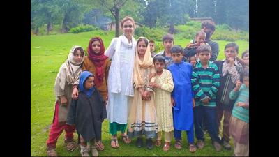 Qurat Ul Ain Masoodi was pursuing engineering at the local SSM College in Kashmir in early 2000 when she decided to course correct. (HT Photo) Qurat Ul Ain Masoodi was pursuing engineering at the local SSM College in Kashmir in early 2000 when she decided to course correct. (HT Photo)