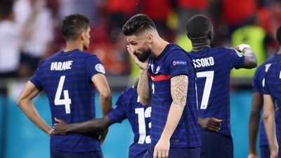 France's Olivier Giroud looks dejected (Pool via REUTERS)