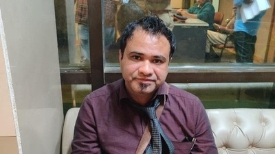 Dr Kafeel Khan after his arrest in Mumbai last month. (HT Photo/Sourced)