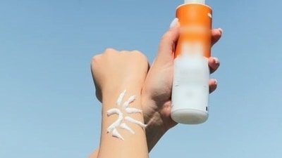 Use a sunscreen: Apart from these remedies keep using sunscreen every day and avoid going out in the sun during peak hours. Once you are some don’t forget to cleanse and moisturize your skin. (Unsplash) Use a sunscreen: Apart from these remedies keep using sunscreen every day and avoid going out in the sun during peak hours. Once you are some don’t forget to cleanse and moisturize your skin. (Unsplash)