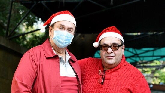 Randhir Kapoor and Rajiv Kapoor at Kapoor family's Christmas party in 2020. 
