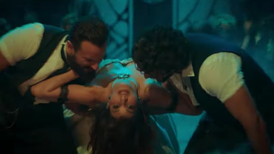 Saif Ali Khan, Arjun Kapoor and Jacqueline Fernandez in Bhoot Police.