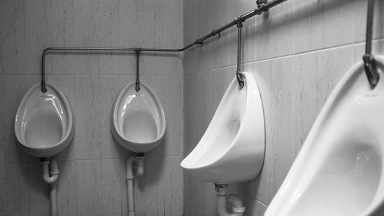 Urinate more often: Damaged kidneys can cause an increase in the urge to urinate.(Unsplash)