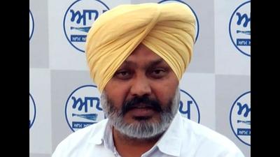 Cong tussle: AAP demands floor test in Punjab assembly