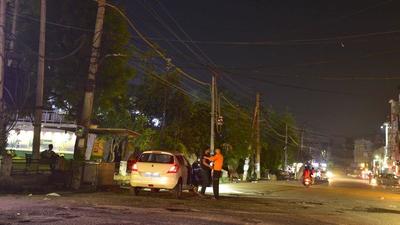 Non-functional streetlights at Model Town area near Gol Market in Ludhiana on Thursday. (Gurpreet Singh/HT)