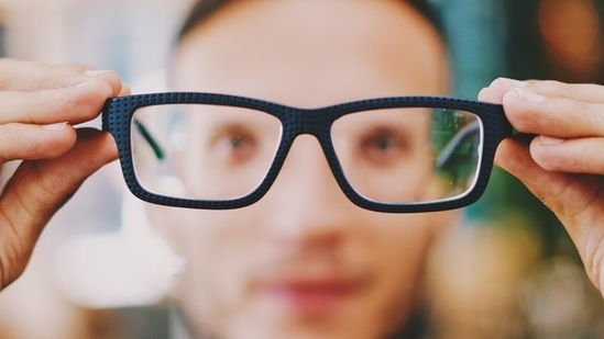 Avoid touching your eyes: Do not touch your eyes immediately after touching any possible contaminated surface such as door handles, faucets or furniture.(Unsplash)