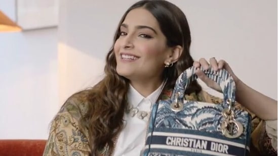 sonam kapoor dior bag