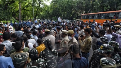 Security personnel and demonstrators seen during a protest against communal hatred at Jantar Mantar, in New Delhi. (Sanchit Khanna/HT file photo) Security personnel and demonstrators seen during a protest against communal hatred at Jantar Mantar, in New Delhi. (Sanchit Khanna/HT file photo)
