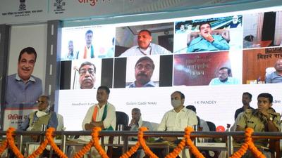 Inauguration ceremony of road overbridge at Ara on Saturday. (HT Photo) Inauguration ceremony of road overbridge at Ara on Saturday. (HT Photo)