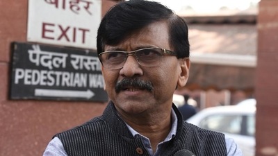 Shiv Sena MP Sanjay Raut alleged that Union cabinet minister Narayan Rane wasn't following PM Narendra Modi's directives when it came to the ‘Jan Ashirvad Yatra’. (HT Photo) Shiv Sena MP Sanjay Raut alleged that Union cabinet minister Narayan Rane wasn't following PM Narendra Modi's directives when it came to the ‘Jan Ashirvad Yatra’. (HT Photo)
