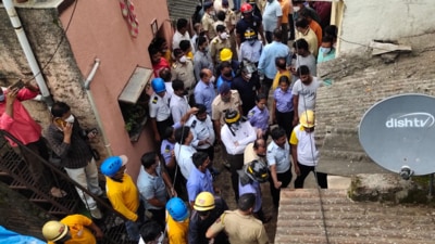 A team from the NDRF also reached the spot to help with the rescue operation. (HT photo)