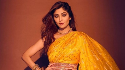Shilpa Shetty in ₹45k jumpsuit saree gives the evergreen six yards a modern spin, see pic (Instagram/@theshilpashetty) Shilpa Shetty in ₹45k jumpsuit saree gives the evergreen six yards a modern spin, see pic (Instagram/@theshilpashetty)