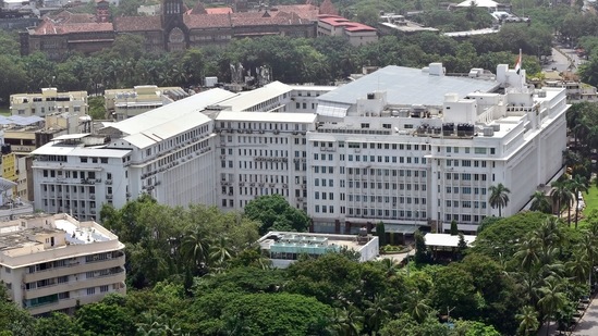 Around 80 per cent of areas in Mumbai like Cuffe Parade, Nariman Point and Mantralaya will just disappear, Mumbai municipal corporation Iqbal Singh Chahal has recently said.(Anshuman Poyrekar/HT PHOTO)