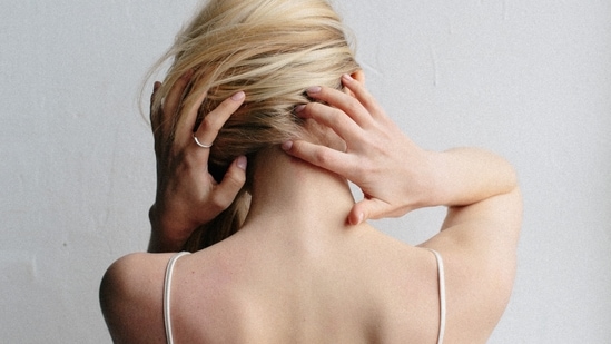 Patches of dark skin: Patches of dark skin or velvet skin is formed at the back of your neck, armpit, groin. This condition is called acanthosis nigricans and is caused due to too much insulin in your blood.(Unsplash)