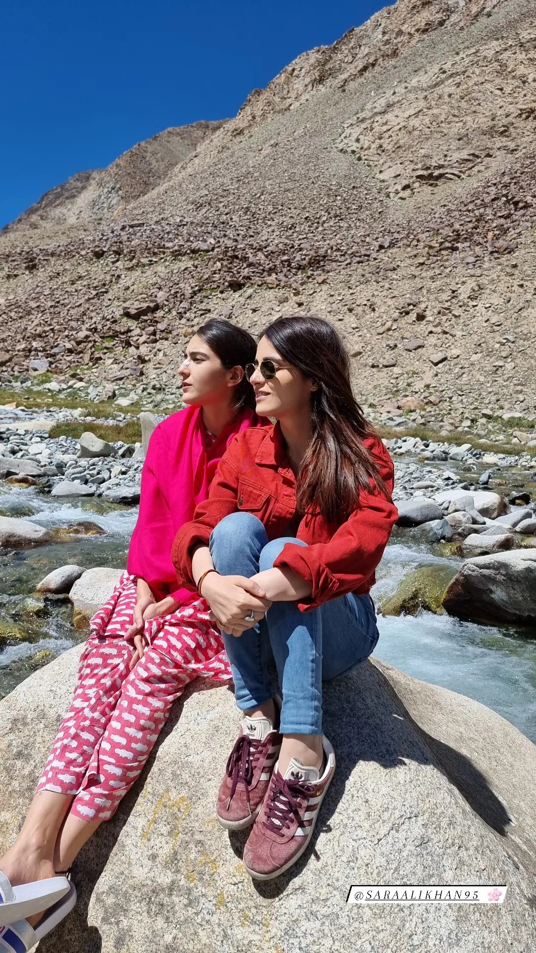 Sara Ali Khan and Radhika Madan in Ladakh(Instagram/radhikamadan)