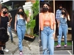 Janhvi Kapoor and her sister Khushi Kapoor were spotted outside a Mumbai restaurant.(Varinder Chawla) Janhvi Kapoor and her sister Khushi Kapoor were spotted outside a Mumbai restaurant.(Varinder Chawla)