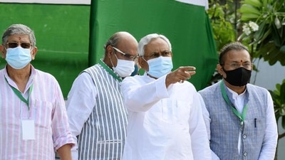 Bihar chief minister Nitish Kumar, JDU national president Rajeev Ranjan alias Lalan Singh, party leader Upendra Kushwaha and others at party's national council meeting at Janata Dal United office in Patna, Bihar ( Santosh Kumar/Hindustan Times) Bihar chief minister Nitish Kumar, JDU national president Rajeev Ranjan alias Lalan Singh, party leader Upendra Kushwaha and others at party's national council meeting at Janata Dal United office in Patna, Bihar ( Santosh Kumar/Hindustan Times)