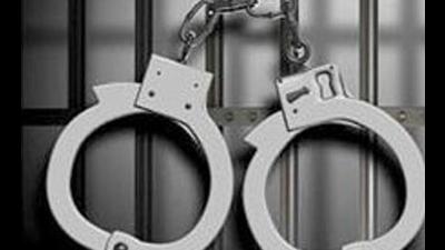 The accused were identified as Biru, Bunty Kumar, Kamlesh Kumar, Lakhveer Singh, alias Billu, and Baldev Raj, alias Deba, all from Patiala. The accused were identified as Biru, Bunty Kumar, Kamlesh Kumar, Lakhveer Singh, alias Billu, and Baldev Raj, alias Deba, all from Patiala.