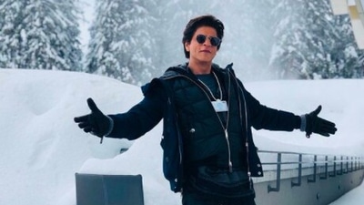 Shah Rukh Khan: Bollywood Badshah, Shah Rukh Khan, has a passion for hockey and cricket. He was also the capton of these two teams during his school days. (Instagram/@shahrukhkhan)