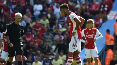 Reeling Arsenal can find inspiration in a 2011 hammering (AP)