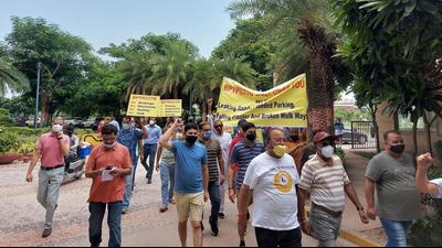 Residents of BPTP Park Serene held a protest on Sunday morning. Residents of BPTP Park Serene held a protest on Sunday morning.
