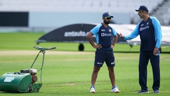 Indian cricket coach Ravi Shastri, right, with Ajinkya Rahane during a nets session at Headingley cricket ground in Leeds.(AP) Indian cricket coach Ravi Shastri, right, with Ajinkya Rahane during a nets session at Headingley cricket ground in Leeds.(AP)