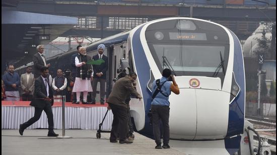 India's first semi-high speed train, Vande Bharat Express, inaugurated in New Delhi in 2019. (Sanjeev Verma/HT PHOTO)