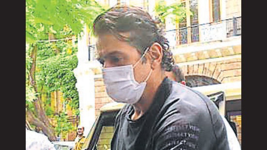Actor Armaan Kohli being produced before a court in Mumbai, on Sunday. (Anshuman Poyrekar/HT Photo)