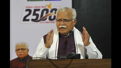 Haryana CM Manohar Lal Khattar briefing the Ppress in Chandigarh on Monday. (Keshav Singh/HT) Haryana CM Manohar Lal Khattar briefing the Ppress in Chandigarh on Monday. (Keshav Singh/HT)