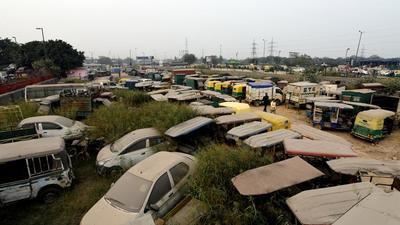 Officials said 3.8 million vehicles -- 3.5 million petrol and 300,000 diesel -- plying on Delhi roads are older than the permitted age limits. (Amal KS/HT PHOTO) Officials said 3.8 million vehicles -- 3.5 million petrol and 300,000 diesel -- plying on Delhi roads are older than the permitted age limits. (Amal KS/HT PHOTO)