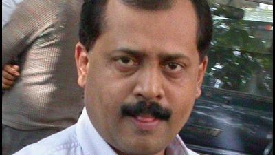 NIA claimed Sachin Vaze was the main accused in the Antilia explosives scare and Mansukh Hiran murder cases and had carried out the crimes out of purported desperation to “restore his lost glory in police.” NIA claimed Sachin Vaze was the main accused in the Antilia explosives scare and Mansukh Hiran murder cases and had carried out the crimes out of purported desperation to “restore his lost glory in police.”