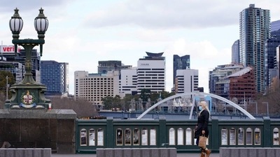 A weary Australia plans reopening as Covid-19 death toll hits 1,000 (REUTERS/Sandra Sanders/File Photo)